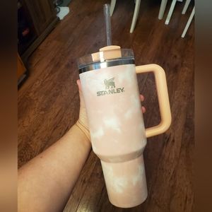 Stanley 40oz Peach Tie Dye
